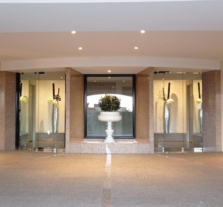 De Luxe Sun Paradis, Terrasse, Vue Piscine Appartamento *